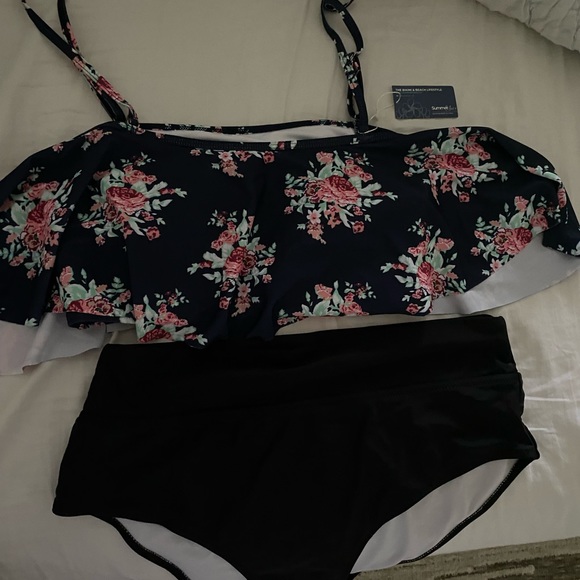 Maternity swim NWT - Picture 1 of 4